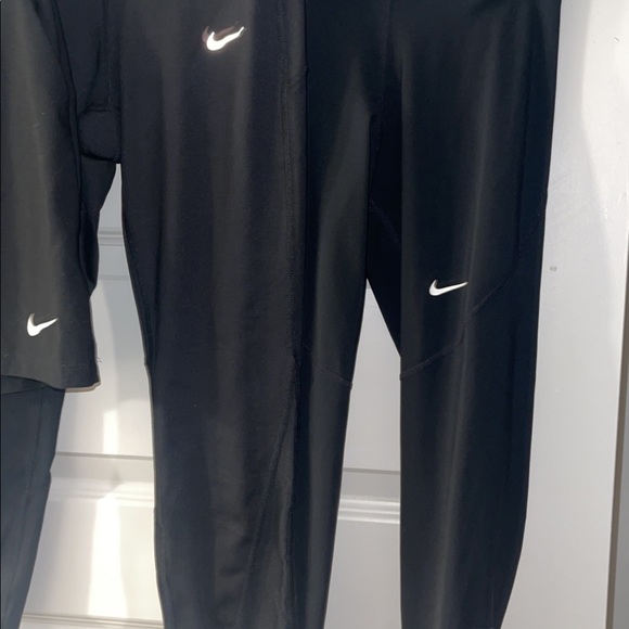 Nike bottoms - Picture 2 of 3